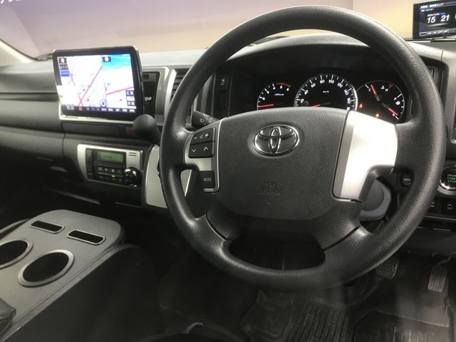 Toyota HIACE VAN 2019-09 191266-11
