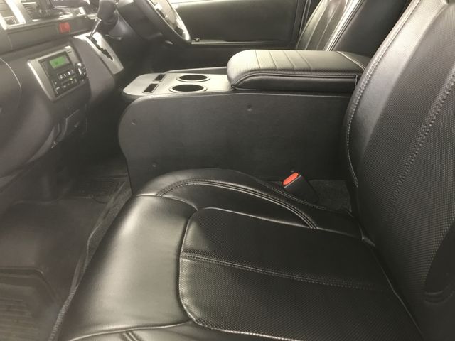 Toyota HIACE VAN 2019-09 191266-24
