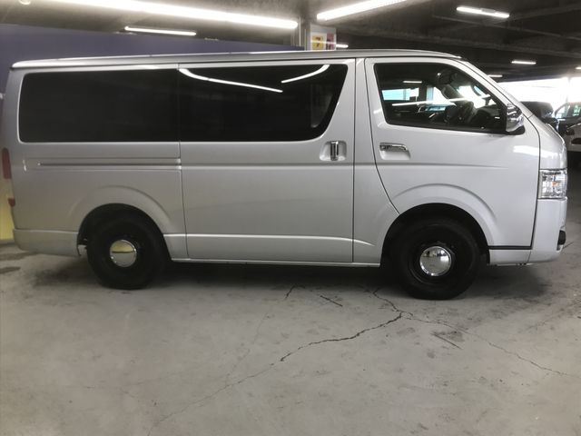 Toyota HIACE VAN 2019-09 191266-6