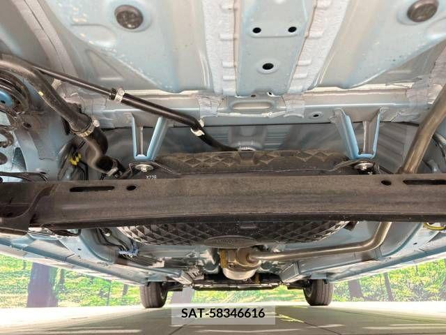 Daihatsu TANTO CUSTOM 2023-09 338250-19