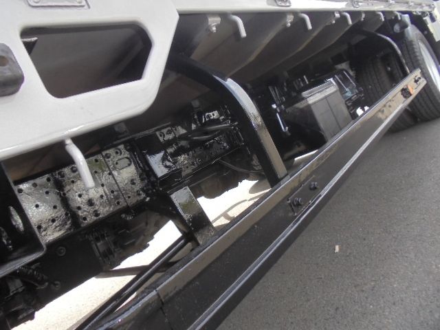 Mazda TITAN 2017-02 3906-25
