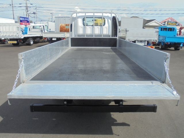 Mazda TITAN 2017-02 3906-27
