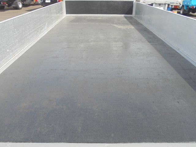 Mazda TITAN 2017-02 3906-28