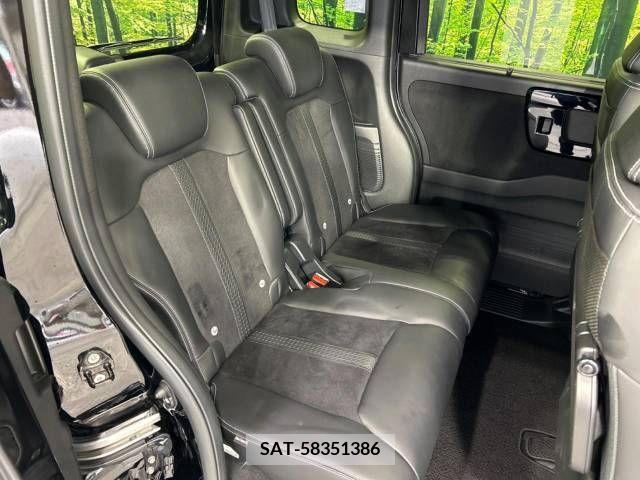 Honda N BOX CUSTOM 2021-12 343258-9