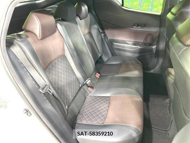 Toyota C-HR 2018-06 235101-9
