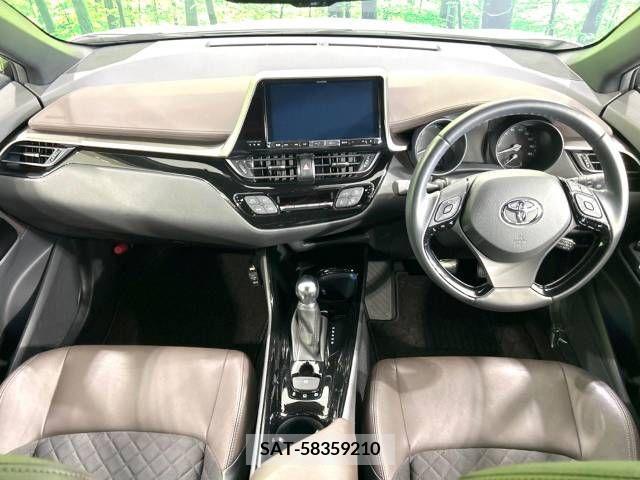 Toyota C-HR 2018-06 235101-1