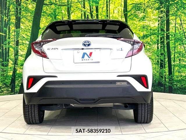 Toyota C-HR 2018-06 235101-15
