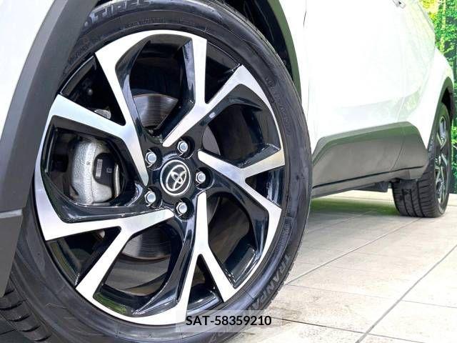 Toyota C-HR 2018-06 235101-13