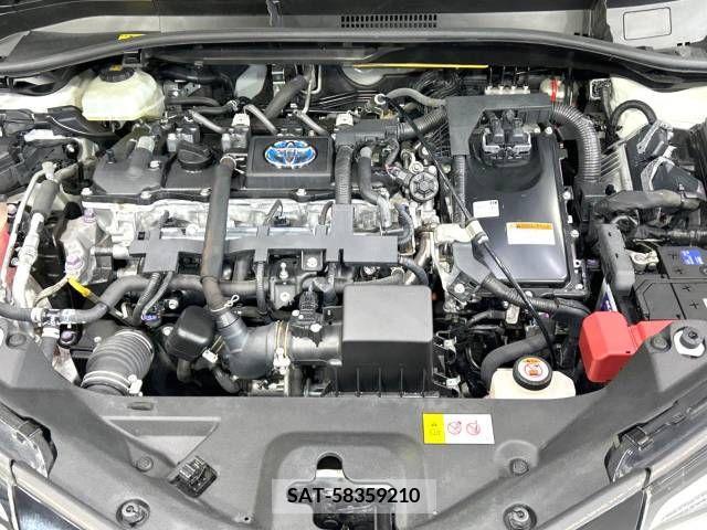 Toyota C-HR 2018-06 235101-18