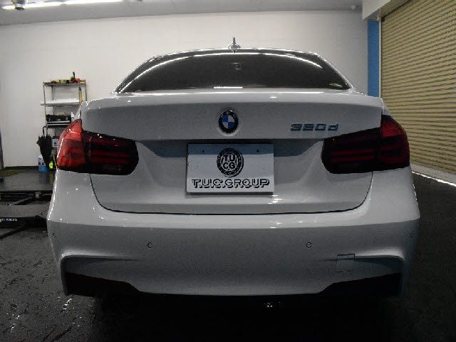 Bmw 3 SERIES 2017-11 23988-12