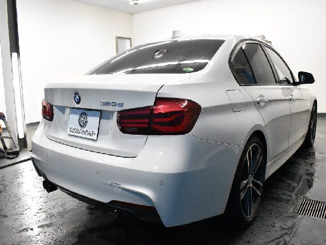Bmw 3 SERIES 2017-11 23988-16