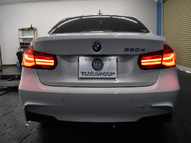 Bmw 3 SERIES 2017-11 23988-13