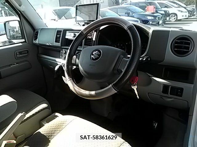 Suzuki EVERY 2012-08 205961-1