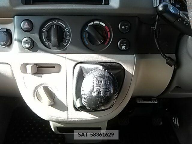 Suzuki EVERY 2012-08 205961-8