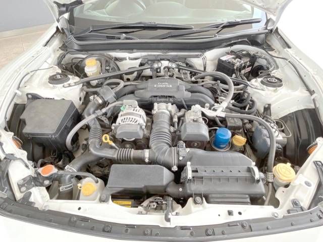Toyota 86 2014-03 182575-18