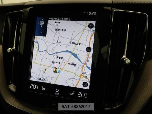 Volvo XC60 2021-08 349042-5