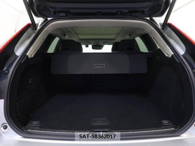 Volvo XC60 2021-08 349042-14