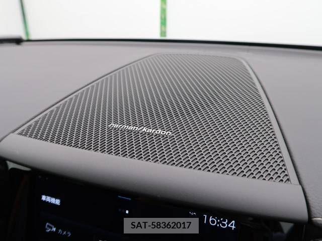 Volvo XC60 2021-08 349042-4