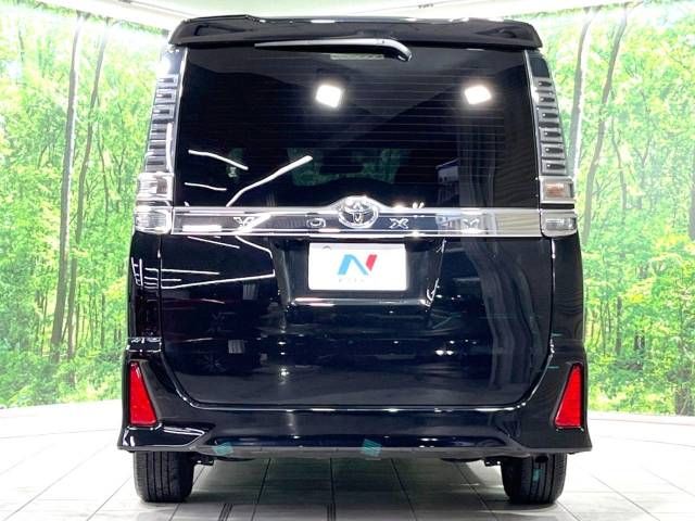 Toyota VOXY 2018-02 12939-15