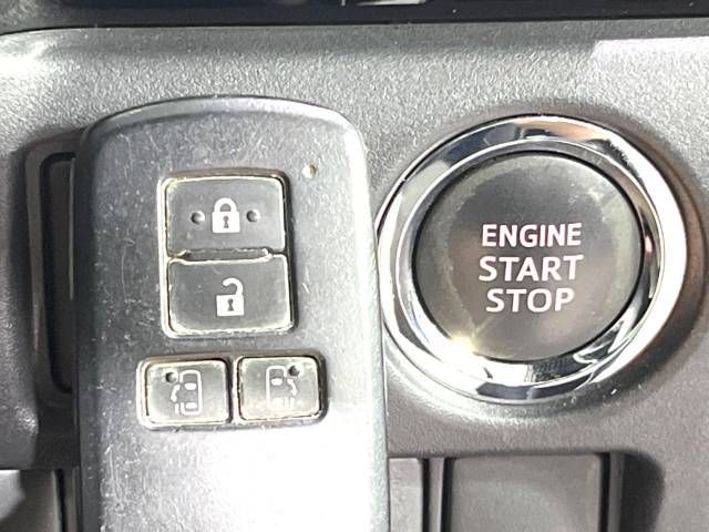 Toyota VOXY 2018-02 12939-6