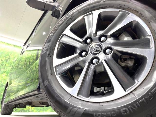 Toyota VOXY 2018-02 12939-13