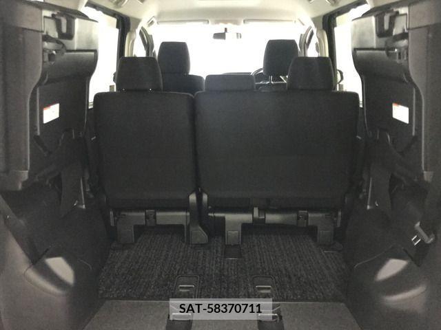 Toyota NOAH 2015-07 279538-19