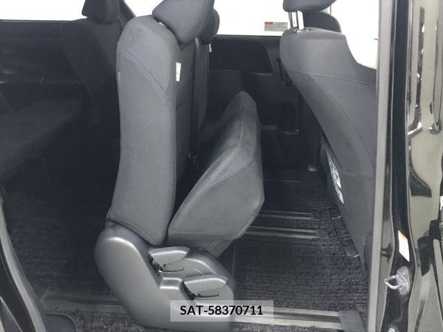 Toyota NOAH 2015-07 279538-14