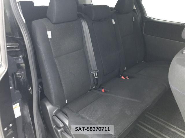 Toyota NOAH 2015-07 279538-11