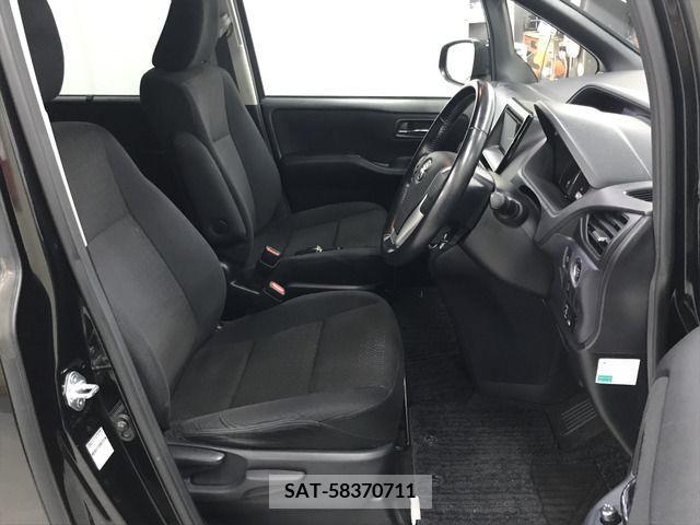 Toyota NOAH 2015-07 279538-6