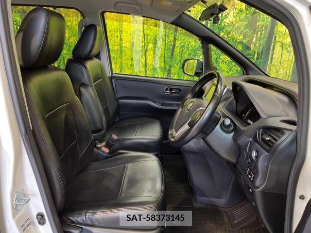 Toyota VOXY 2015-01 329501-8