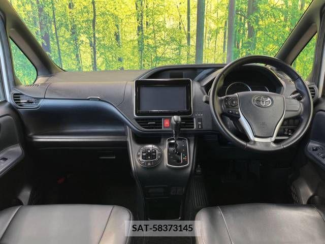 Toyota VOXY 2015-01 329501-1