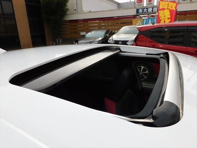 Lexus IS 2015-07 187584-7