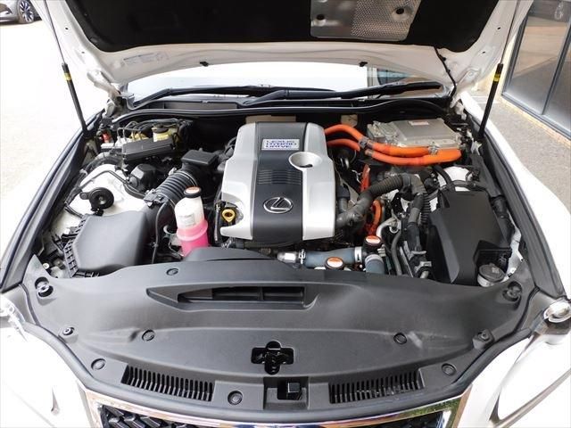 Lexus IS 2015-07 187584-10