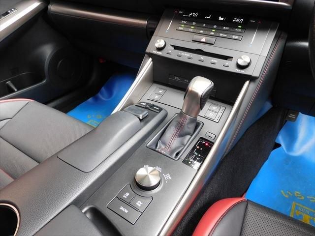 Lexus IS 2015-07 187584-23