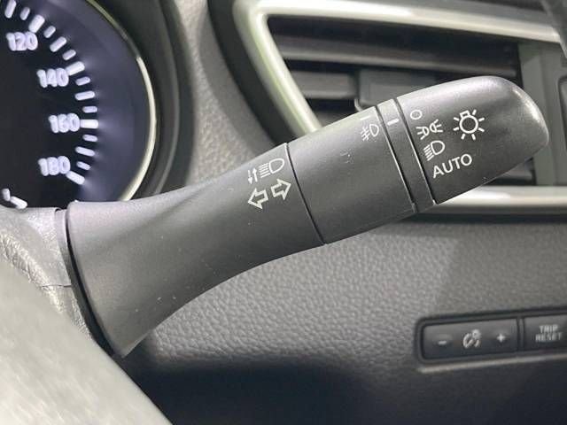 Nissan X-TRAIL 2015-02 182365-7