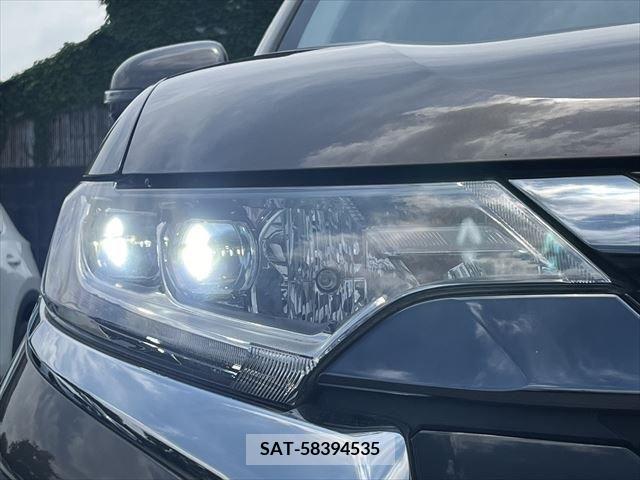 Mitsubishi OUTLANDER PHEV 2015-07 303557-29