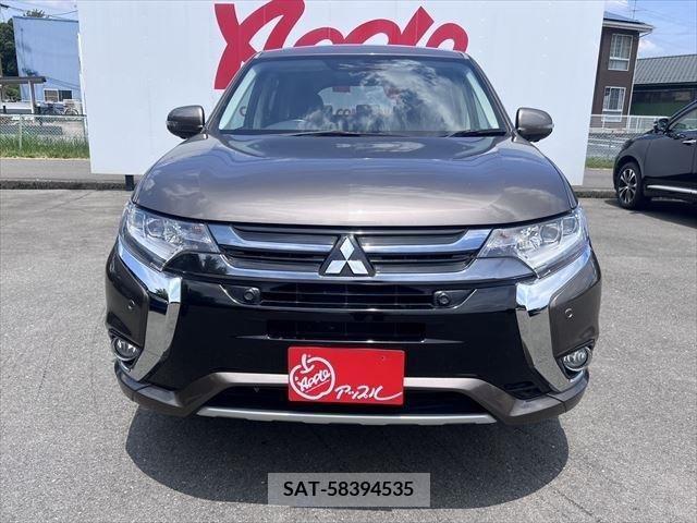 Mitsubishi OUTLANDER PHEV 2015-07 303557-13