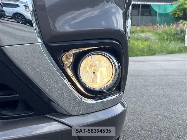 Mitsubishi OUTLANDER PHEV 2015-07 303557-11