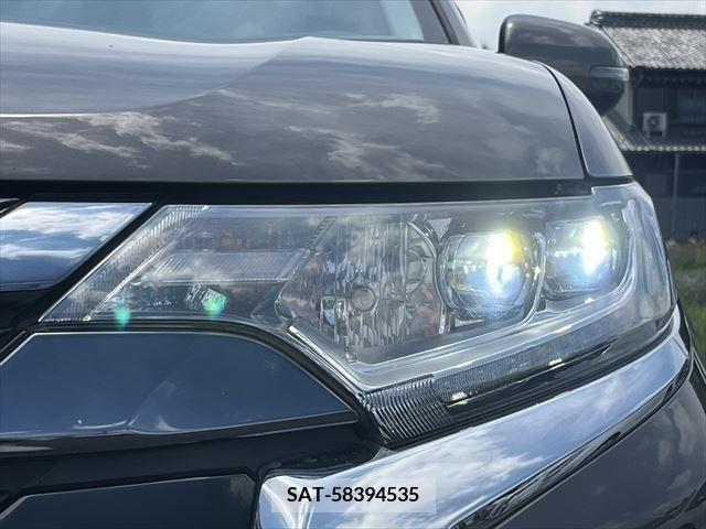 Mitsubishi OUTLANDER PHEV 2015-07 303557-10