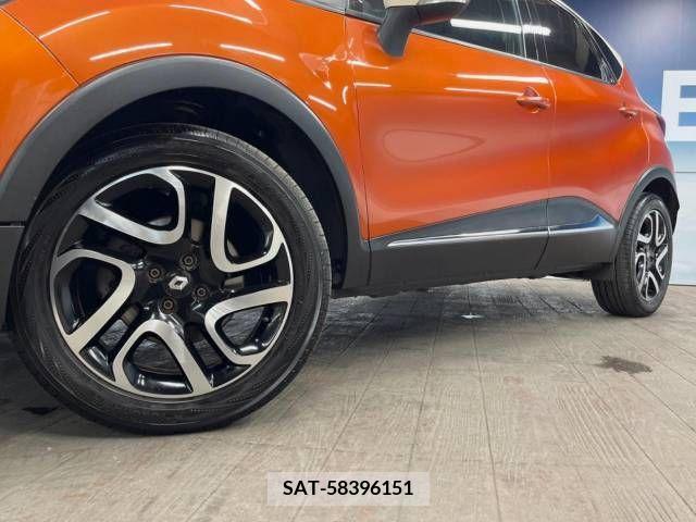 Renault CAPTUR 2015-03 383007-13