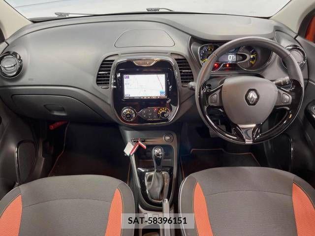 Renault CAPTUR 2015-03 383007-1