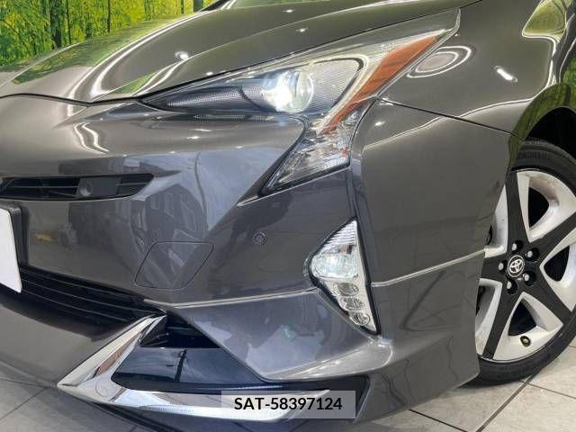 Toyota PRIUS 2016-02 330814-13