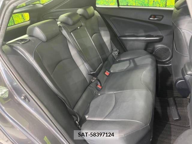 Toyota PRIUS 2016-02 330814-10