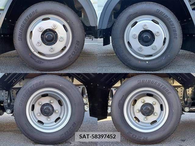 Mitsubishi CANTER 2023-01 294827-9