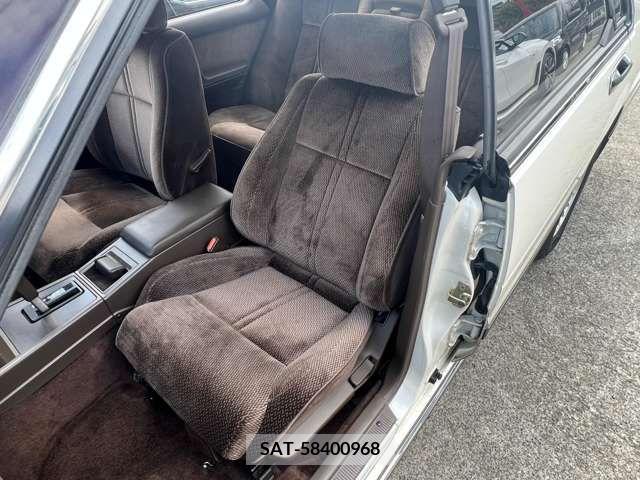 Nissan GLORIA HARDTOP 1987-10 232864-8