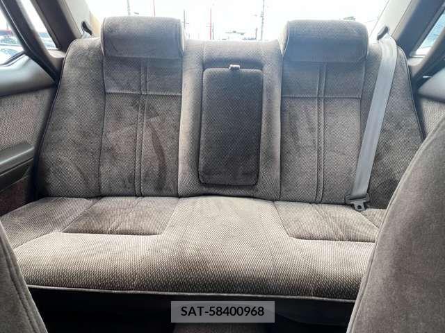 Nissan GLORIA HARDTOP 1987-10 232864-15