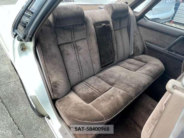 Nissan GLORIA HARDTOP 1987-10 232864-10