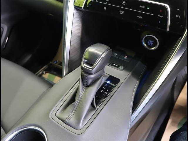 Toyota HARRIER 2021-07 8224-12
