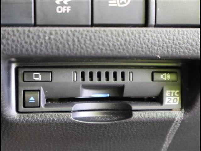 Toyota HARRIER 2021-07 8224-17
