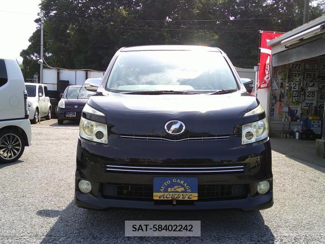 Toyota VOXY 2009-02 385833-6